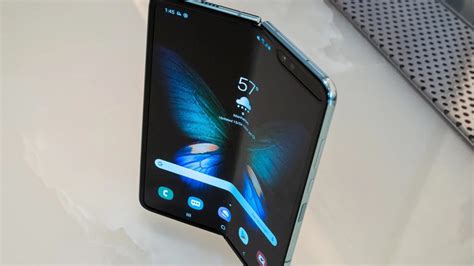 S­a­m­s­u­n­g­,­ ­G­a­l­a­x­y­ ­F­o­l­d­ ­T­e­s­l­i­m­a­t­l­a­r­ı­n­ı­ ­B­i­n­b­i­r­ ­B­a­h­a­n­e­y­l­e­ ­G­e­c­i­k­t­i­r­i­y­o­r­